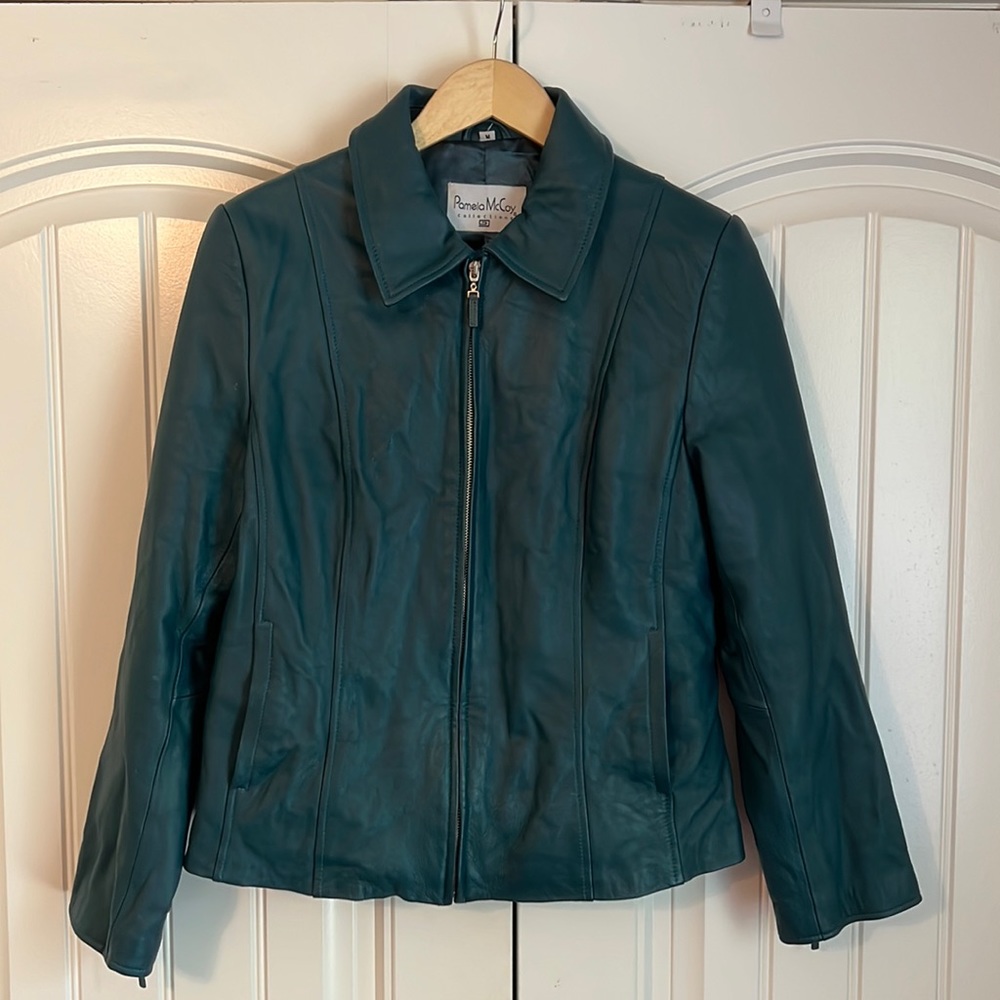 Pamela McCoy Women Leathers Jacket Size: M